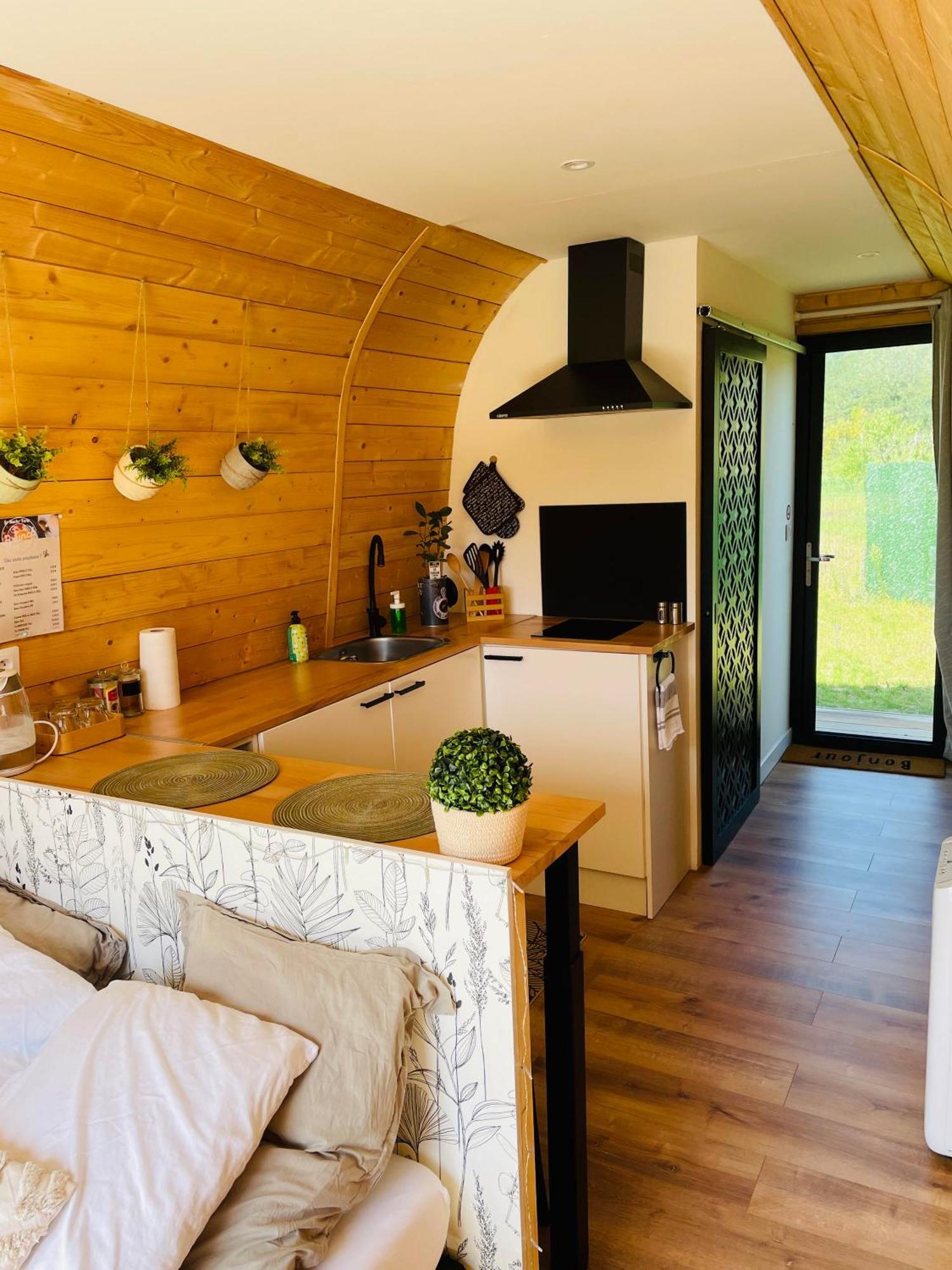 Logement Insolite : La Ruche Verte Monts-sur-Guesnes Екстер'єр фото