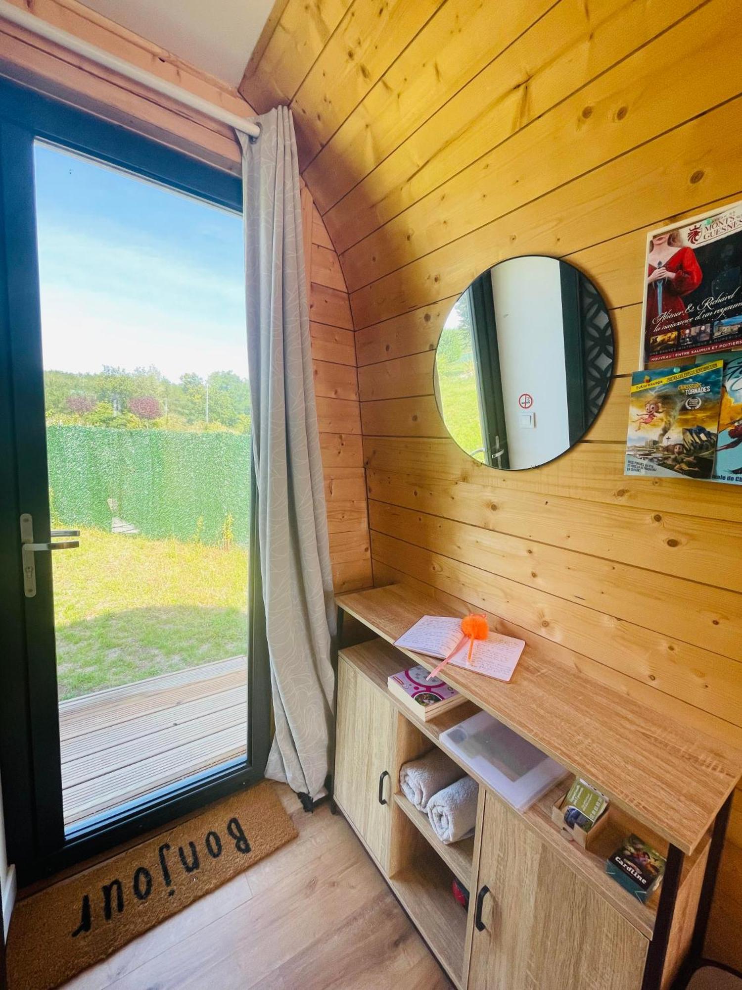 Logement Insolite : La Ruche Verte Monts-sur-Guesnes Екстер'єр фото