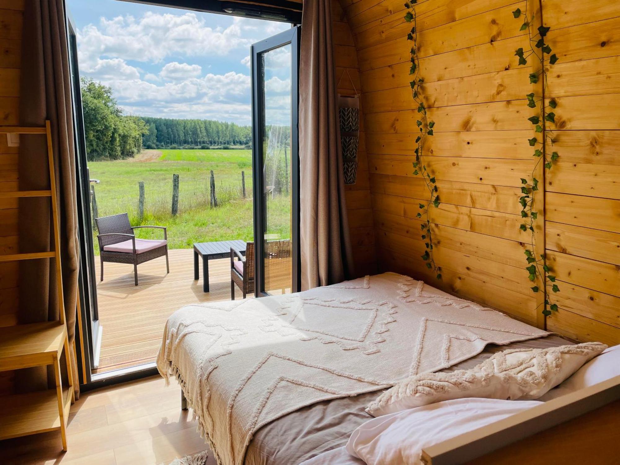 Logement Insolite : La Ruche Verte Monts-sur-Guesnes Екстер'єр фото